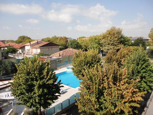 Imagen general del Hotel Paris Resort. Foto 3