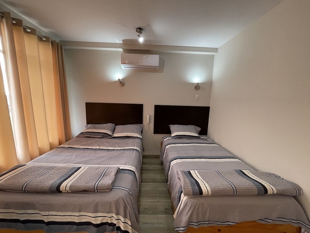 Imagen de la habitación del Hotel Paris Ritz Hostel Plus. Foto 15