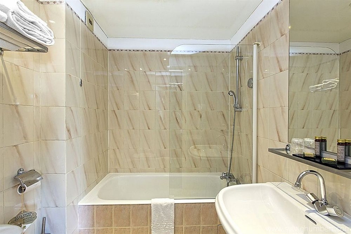 Imagen de la habitación del Hotel Paris Rivoli. Foto 4