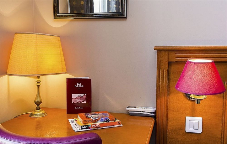 Imagen de la habitación del Hotel Paris Rivoli. Foto 5