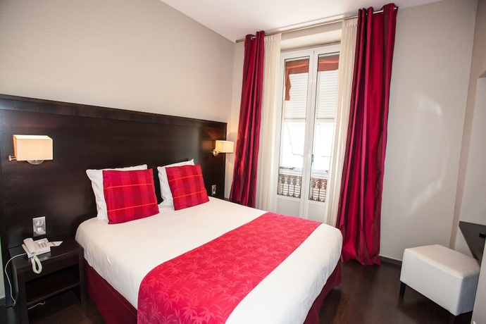 Imagen de la habitación del Hotel Paris Rome. Foto 17