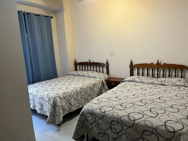 Imagen de la habitación del Hotel Paris, San Juan de los Lagos. Foto 19