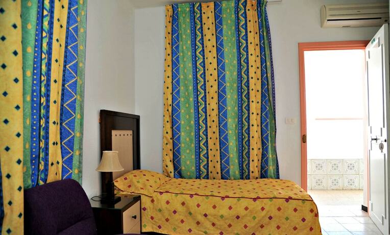 Imagen de la habitación del Hotel Paris, Sousse. Foto 15