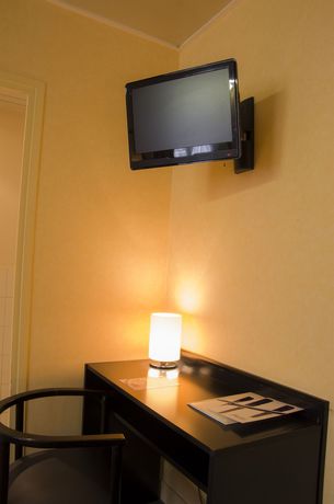 Imagen de la habitación del Hotel Paris Vaugirard. Foto 9