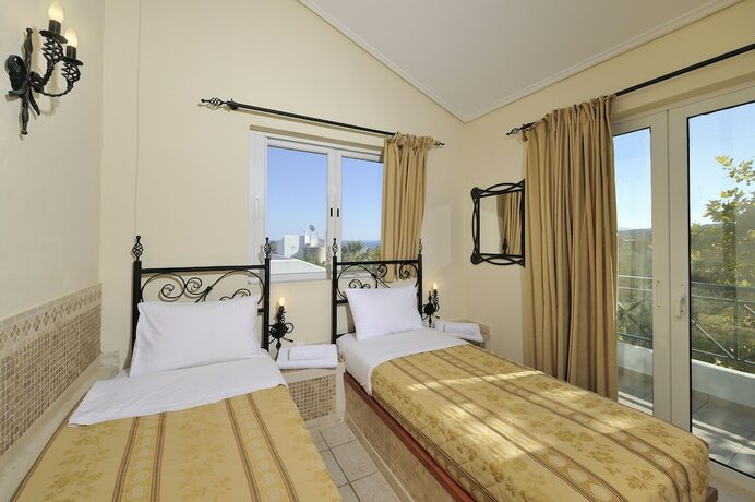 Imagen de la habitación del Hotel Paris Village. Foto 15