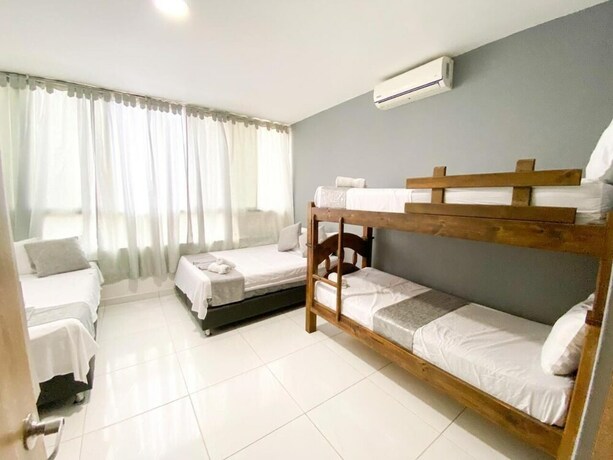 Imagen general del Hotel Paris, Villeta. Foto 5