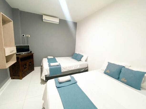 Imagen de la habitación del Hotel Paris, Villeta. Foto 21