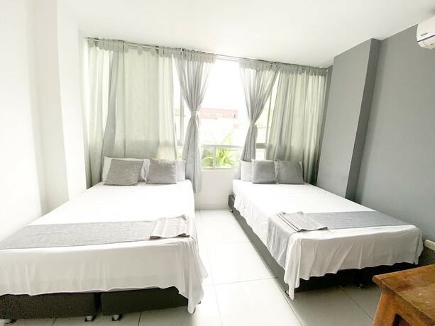 Imagen de la habitación del Hotel Paris, Villeta. Foto 24