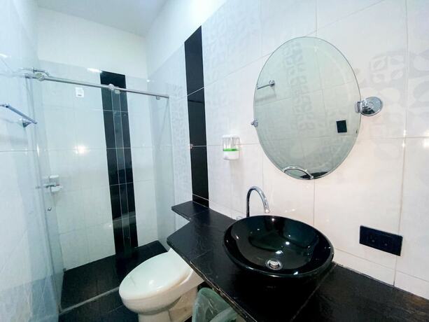 Imagen de la habitación del Hotel Paris, Villeta. Foto 25