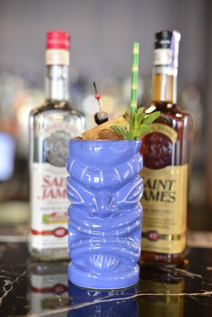 Imagen del bar/restaurante del Hotel Paris Yerevan. Foto 4