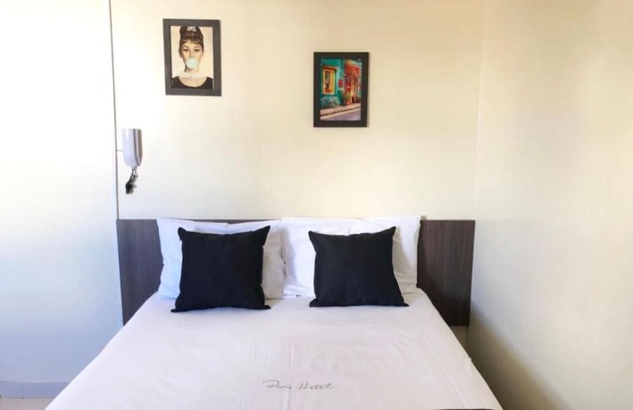 Imagen de la habitación del Hotel Paris by H Hot&eacute;is Business. Foto 17
