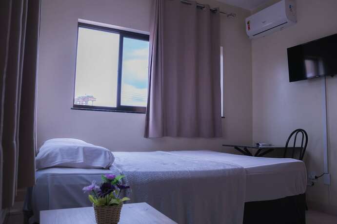 Imagen general del Hotel Paris by H Hot&eacute;is Business. Foto 6