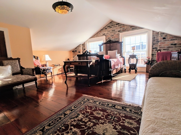 Imagen de la habitación del Hotel Parisian Courtyard Inn. Foto 2