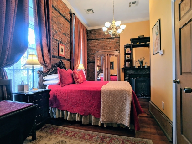 Imagen de la habitación del Hotel Parisian Courtyard Inn. Foto 7