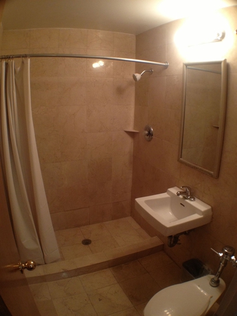 Imagen de la habitación del Hotel Parisian South Beach. Foto 5