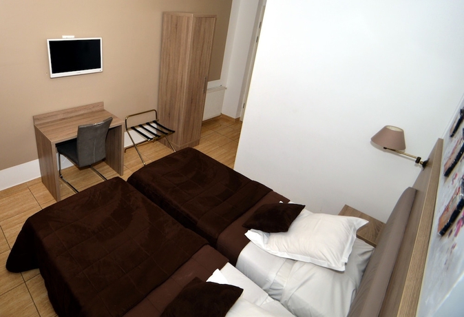 Imagen de la habitación del Hotel Parisien, Niza. Foto 5