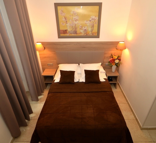 Imagen de la habitación del Hotel Parisien, Niza. Foto 7