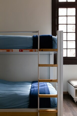 Imagen general del Hotel Pariwana Hostel Santiago. Foto 8