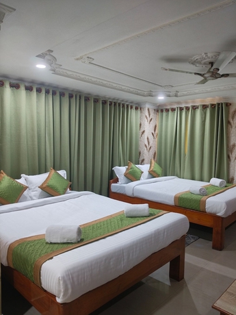 Imagen de la habitación del Hotel Pariwar Mahal. Foto 12