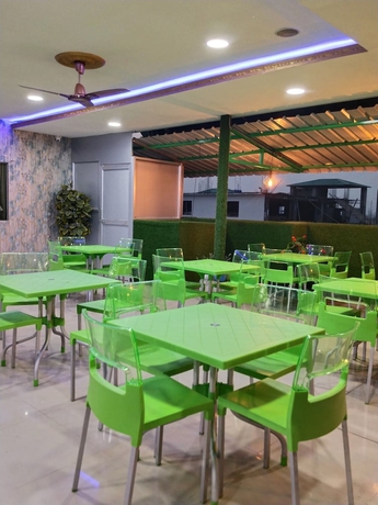 Imagen del bar/restaurante del Hotel Pariwar Mahal. Foto 1