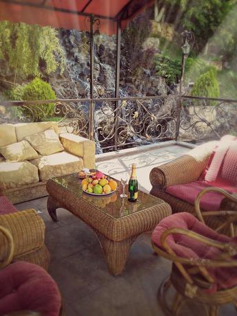 Imagen de los exteriores del Hotel Park Avenue, Ereván. Foto 9