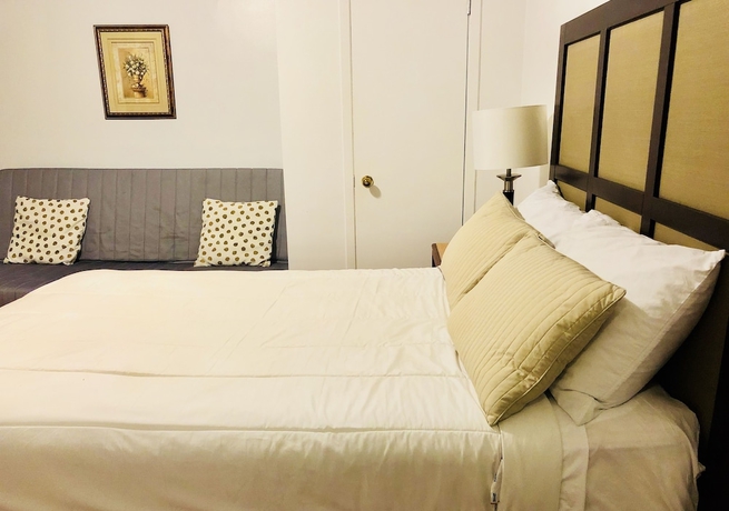 Imagen de la habitación del Hotel Park Avenue, Montreal. Foto 13