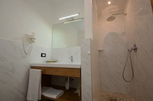 Imagen de la habitación del Hotel Park Avisio. Foto 14