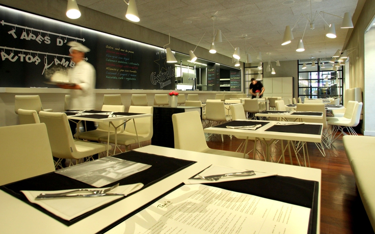 Imagen del bar/restaurante del Hotel Park Barcelona. Foto 7