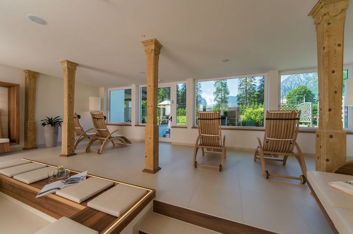 Imagen de los interiores del Hotel Park Bellevue, Dobbiaco. Foto 11