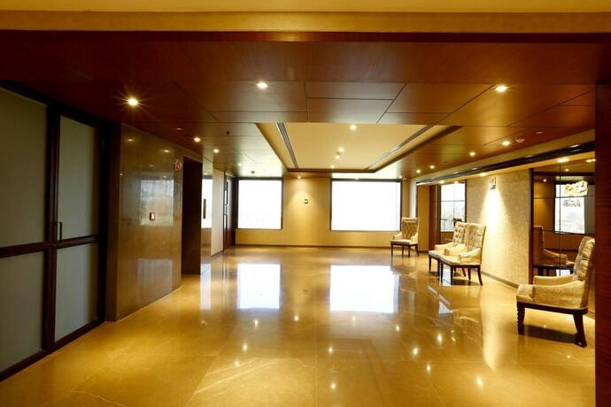 Imagen de los interiores del Hotel Park Blu. Foto 17