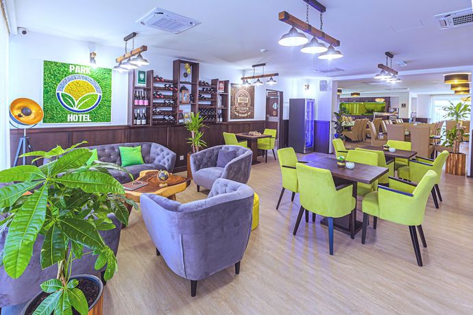 Imagen del bar/restaurante del Hotel Park B&uuml;k. Foto 9