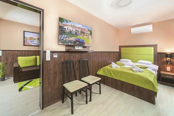 Imagen de la habitación del Hotel Park B&uuml;kf&uuml;rdő. Foto 11
