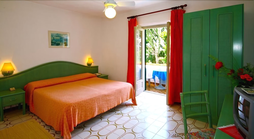 Imagen de la habitación del Hotel Park Calitto. Foto 9