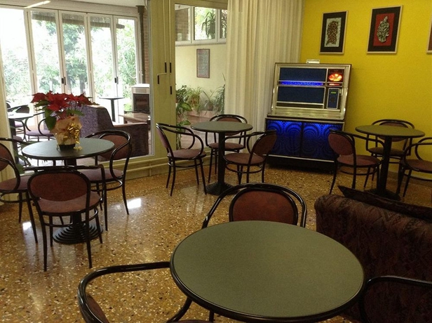 Imagen de los interiores del Hotel Park, Castel San Pietro Terme. Foto 10