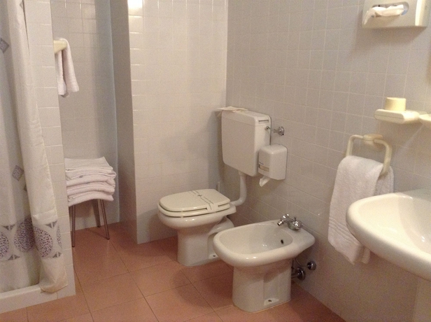 Imagen de la habitación del Hotel Park, Castel San Pietro Terme. Foto 7