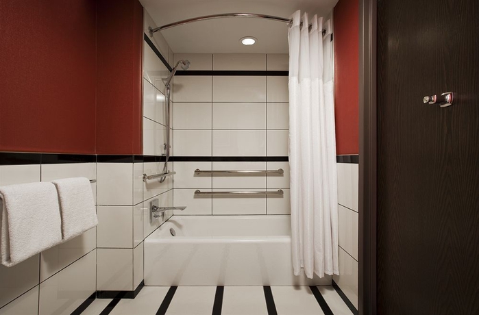 Imagen de la habitación del Hotel Park Central New York. Foto 8