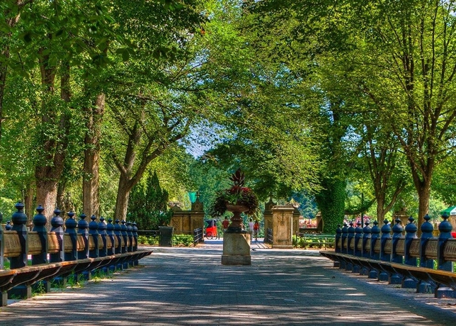 Imagen de los exteriores del Hotel Park Central New York. Foto 11