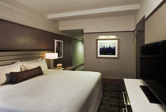 Imagen de la habitación del Hotel Park Central New York. Foto 10