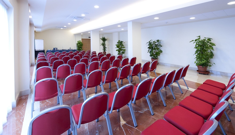 Imagen de los interiores del Hotel Park Centro Congressi. Foto 16