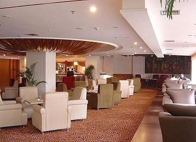 Imagen del bar/restaurante del Hotel Park City. Foto 7