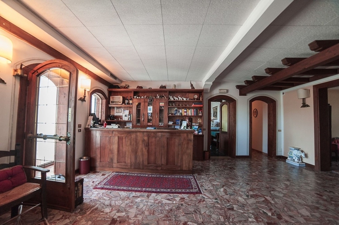 Imagen de los interiores del Hotel Park Elefante. Foto 13