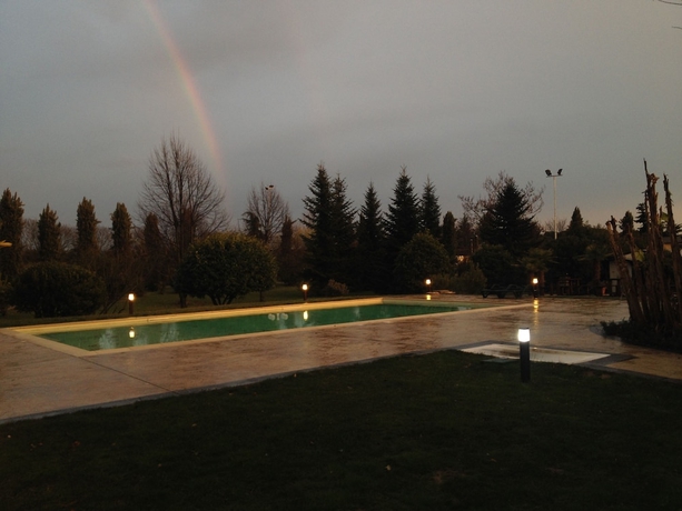 Imagen de la piscina del Hotel Park Elefante. Foto 16