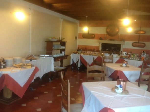 Imagen del bar/restaurante del Hotel Park Elefante. Foto 2