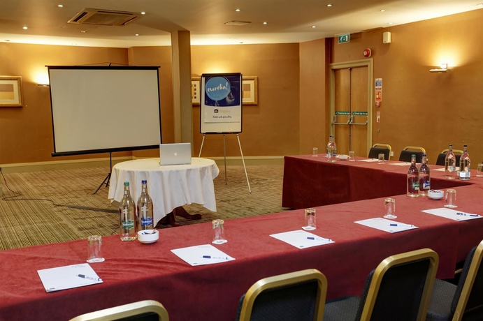 Imagen de la piscina del Hotel Park, Falkirk . Foto 16