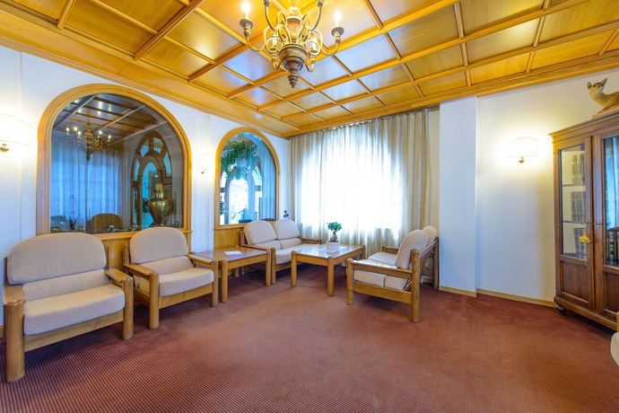Imagen de los interiores del Hotel Park Faloria. Foto 17