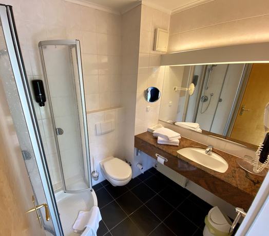 Imagen de la habitación del Hotel Park Fasanerie Neustrelitz. Foto 10