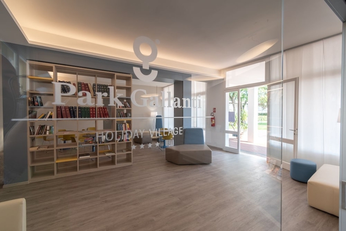 Imagen de los interiores del Hotel Park Gallanti Holiday Village. Foto 19