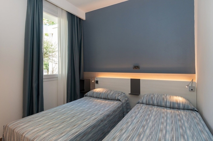 Imagen de la habitación del Hotel Park Gallanti Holiday Village. Foto 17