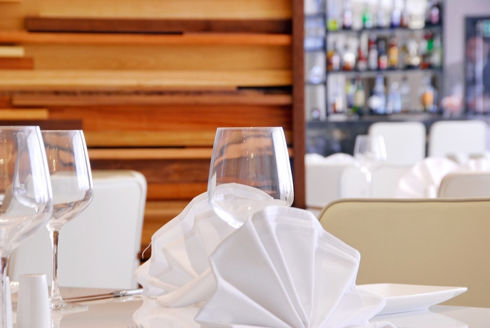 Imagen del bar/restaurante del Hotel Park Grand London Kensington. Foto 3