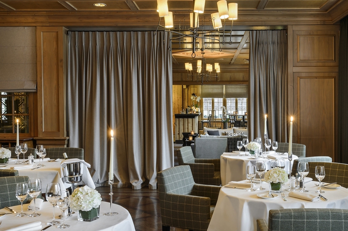 Imagen del bar/restaurante del Hotel Park Gstaad. Foto 3